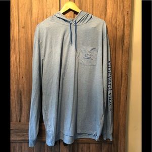 Size XXL hooded t shirt from Vineyard Vines